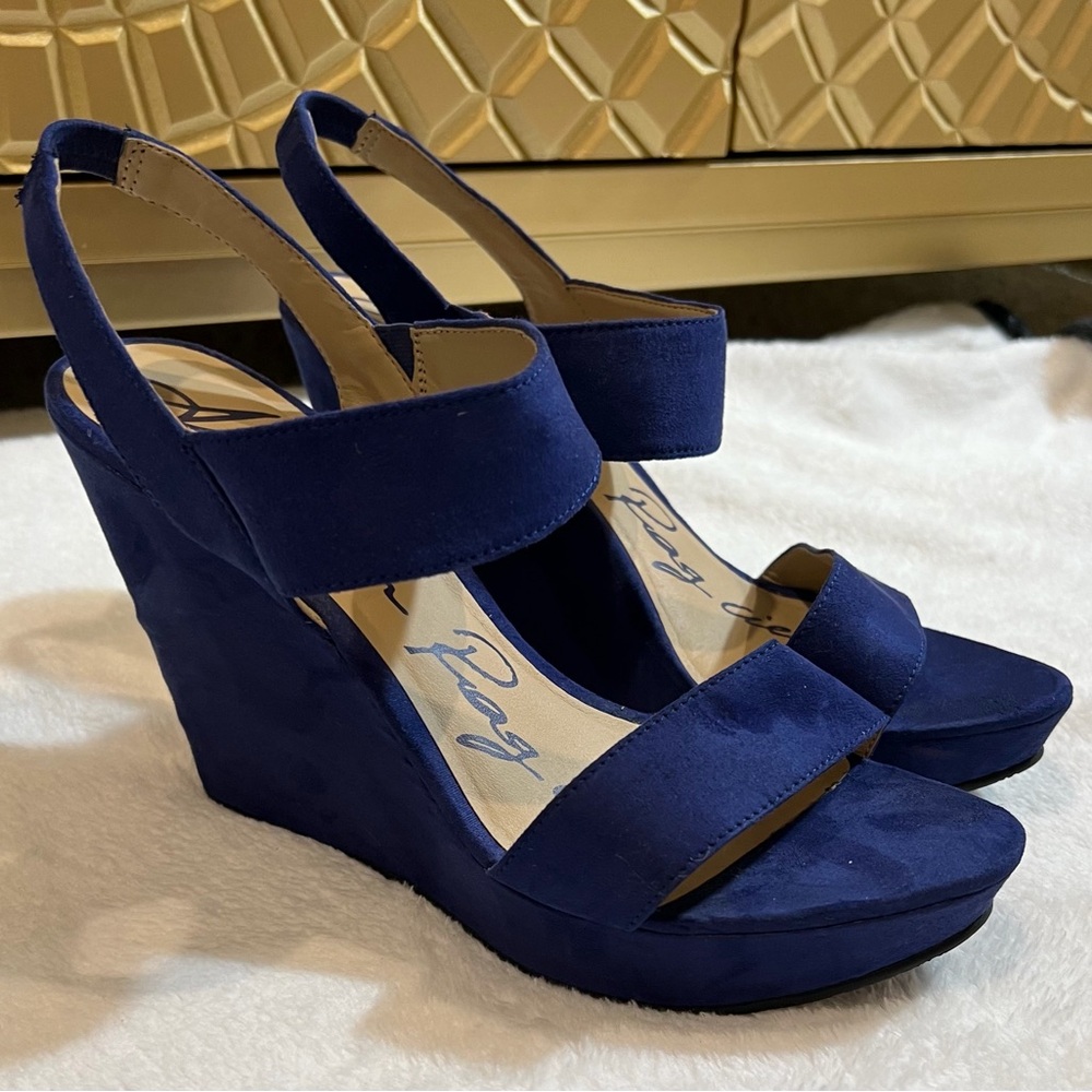American Rag Women's Blue Wedge Sandals